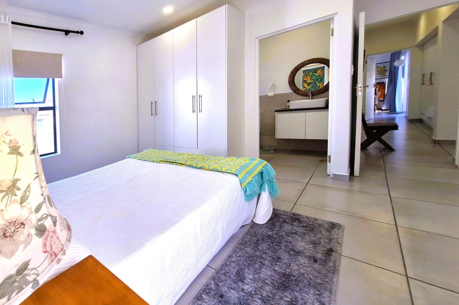 3 Bedroom Property for Sale in Sandy Point Western Cape